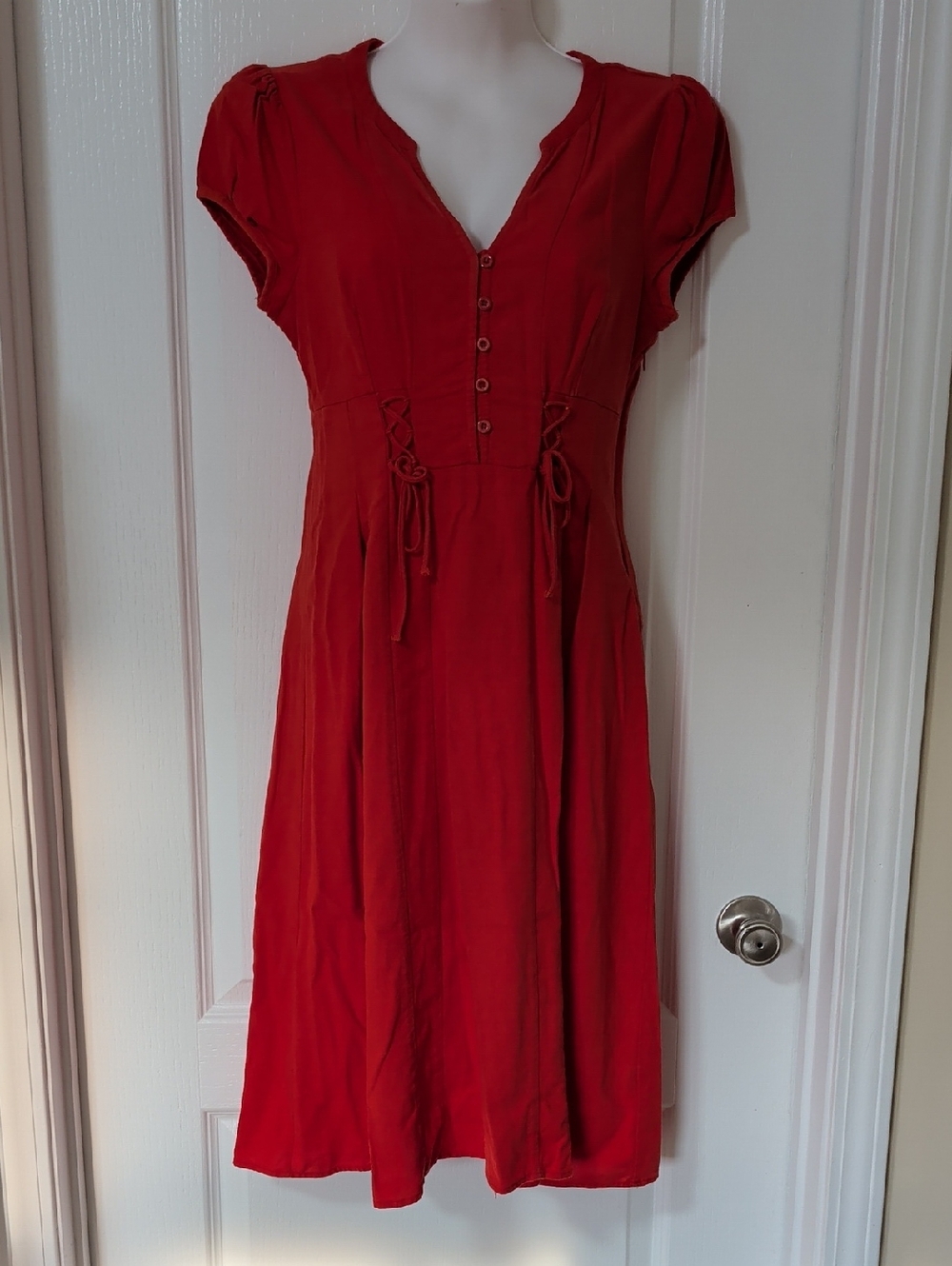 Classic Red V-Neck Midi Dress with Button Front and Tie Waist
